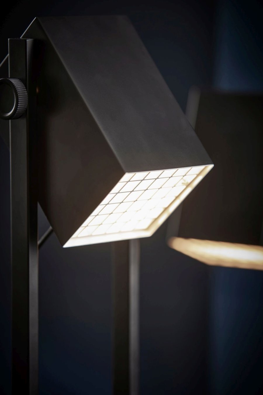 Frandsen BF Quadro Bordlampe H45 cm, Mat Sort