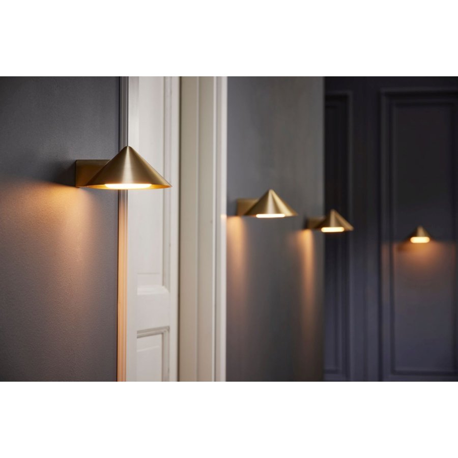 Frandsen Grasp V�glampe LED 17 cm, Solid Kobber