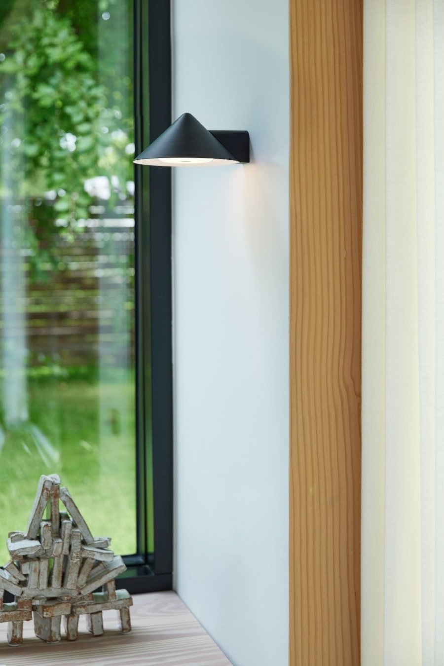 Frandsen Grasp V�glampe LED 17 cm, Mat Sort