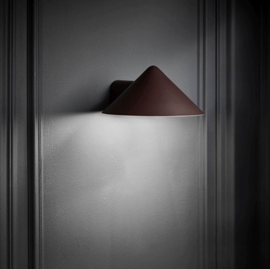 Frandsen Grasp V�glampe LED 17 cm, Matte Beetroot