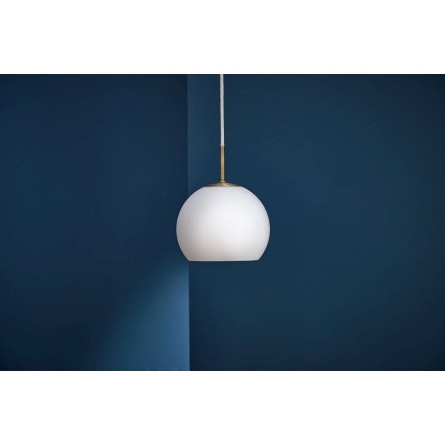 Frandsen Ball Glas Pendel �18 cm, Opalhvid