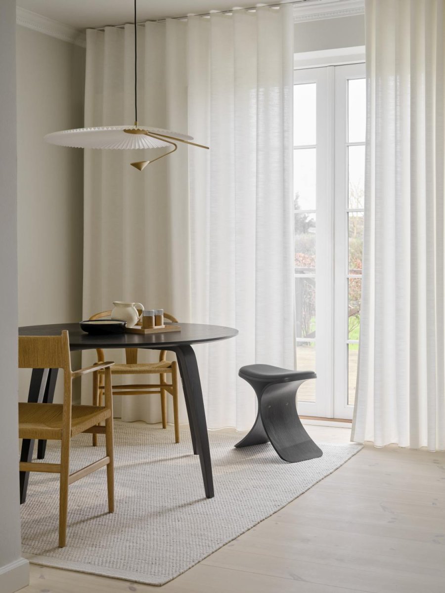 GEJST Luno Skammel H45 cm, Sort Eg
