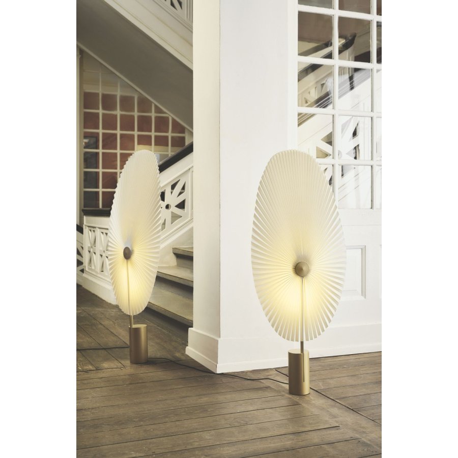 GEJST Liris Stehlampe H118 cm, Messing