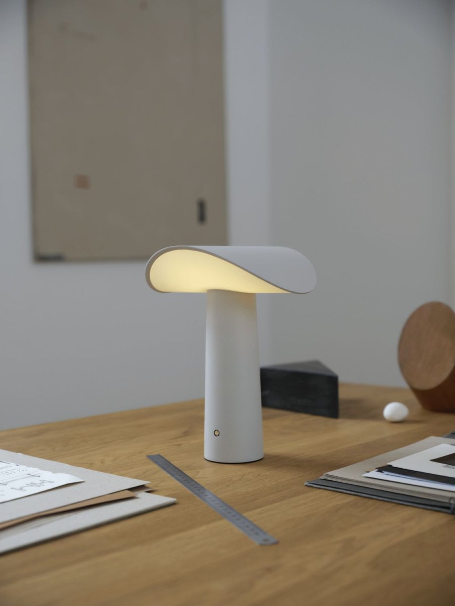 GEJST Lium Akku-Tischlampe H22,5 cm, Grau