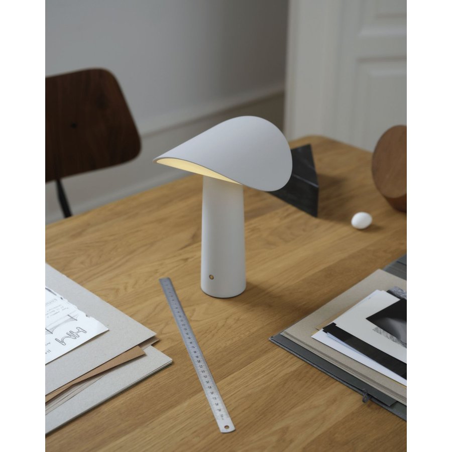 GEJST Lium Akku-Tischlampe H22,5 cm, Grau