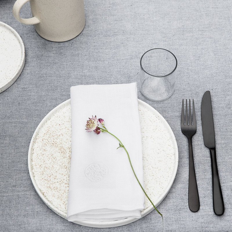 Georg Jensen Damask Dug SOLID Navy 140x270 cm