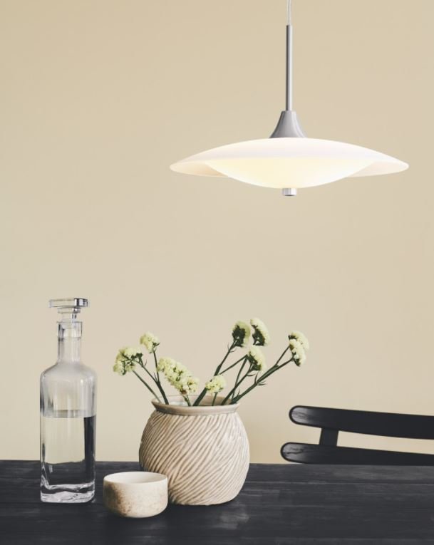 Halo Design Baroni Pendelleuchte 46 cm, Opal/Alu