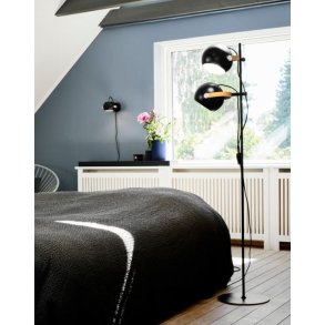 Halo Design D.C Gulvlampe 2 Arme Ø18 cm, Sort/Eg