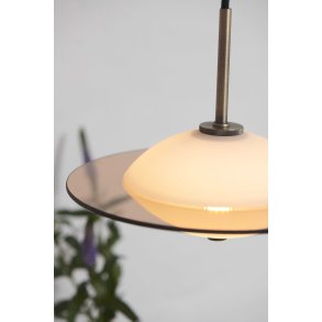 Halo Design Orbit Pendel Ø24 cm, Opal/Antique Messing
