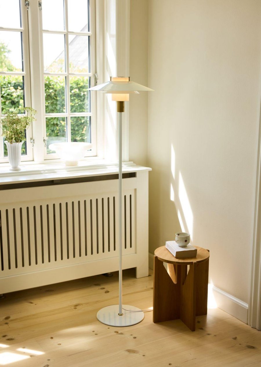 Halo Design Rivoli Stehlampe H145 cm, Creme