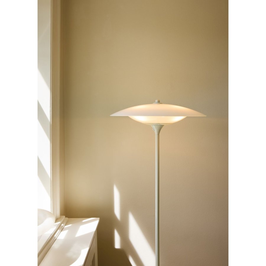 Halo Design Baroni Stehlampe H150 cm, Creme