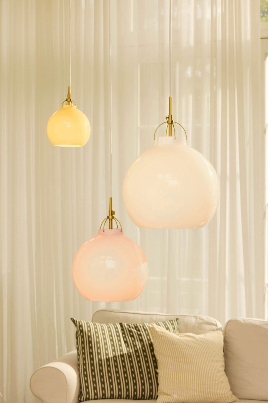 Halo Design Toscana Pendelleuchte 36 cm, Opal