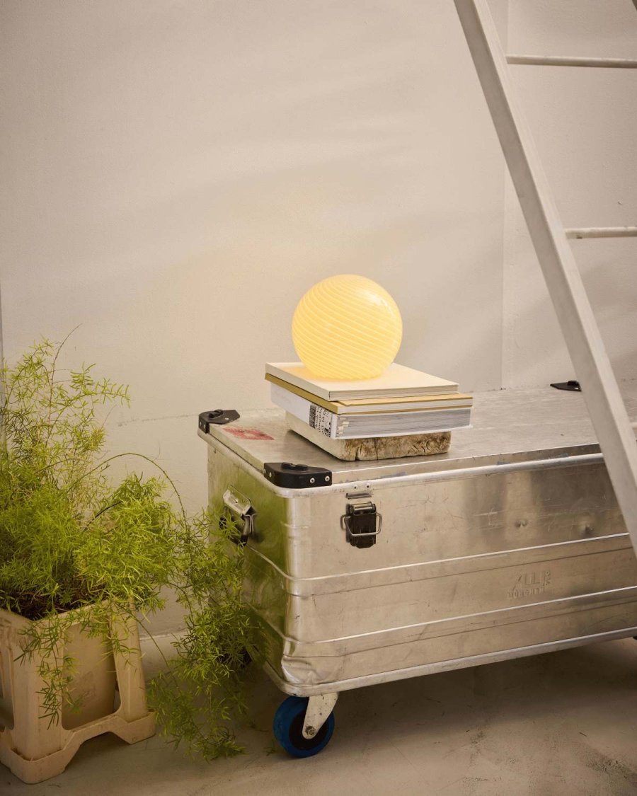 Halo Design Candy Tischlampe H20 cm, Creme