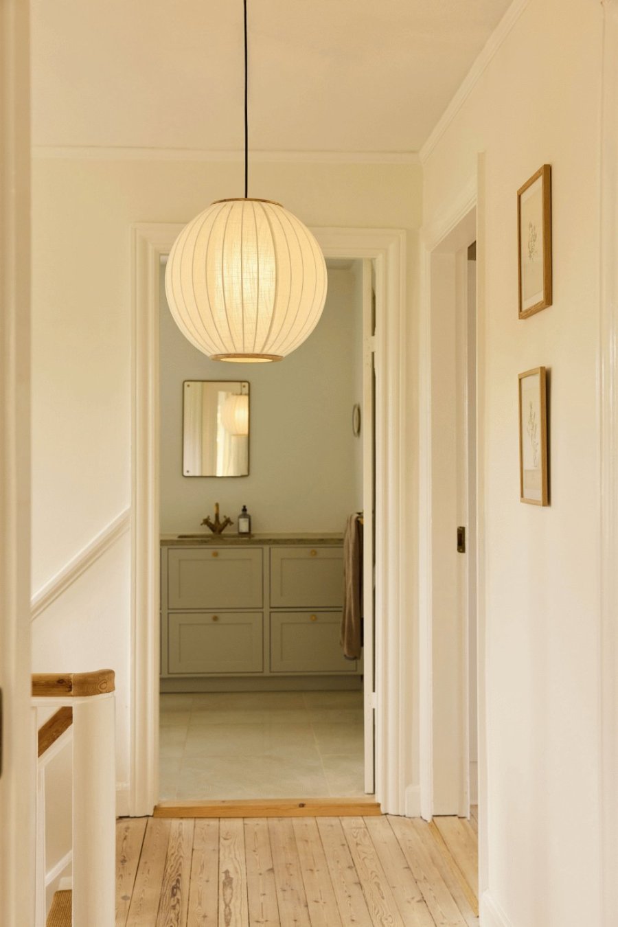 Halo Design Balloon Pendelleuchte 40 cm, Creme