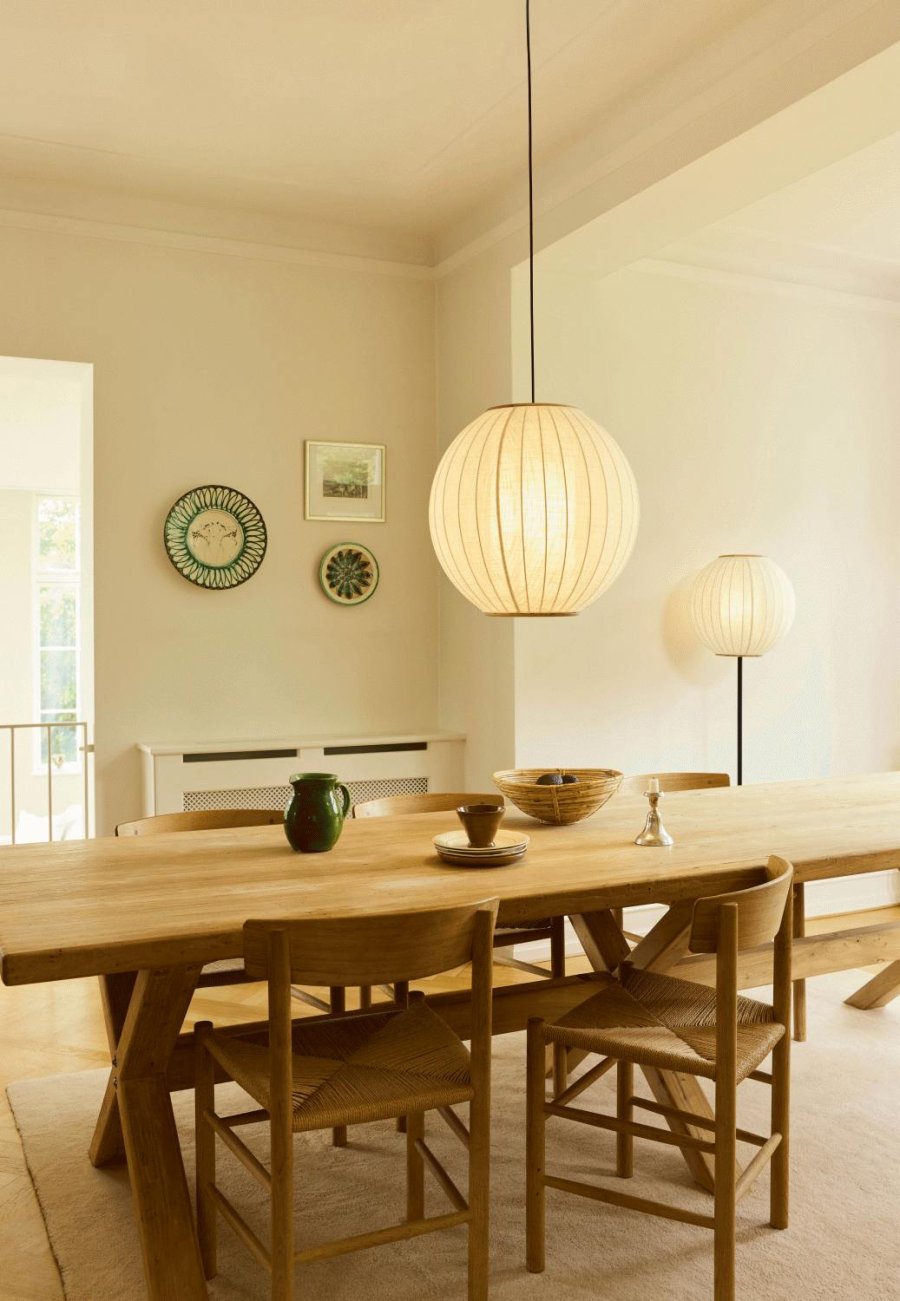 Halo Design Bolloon Stehlampe H150 cm, Creme