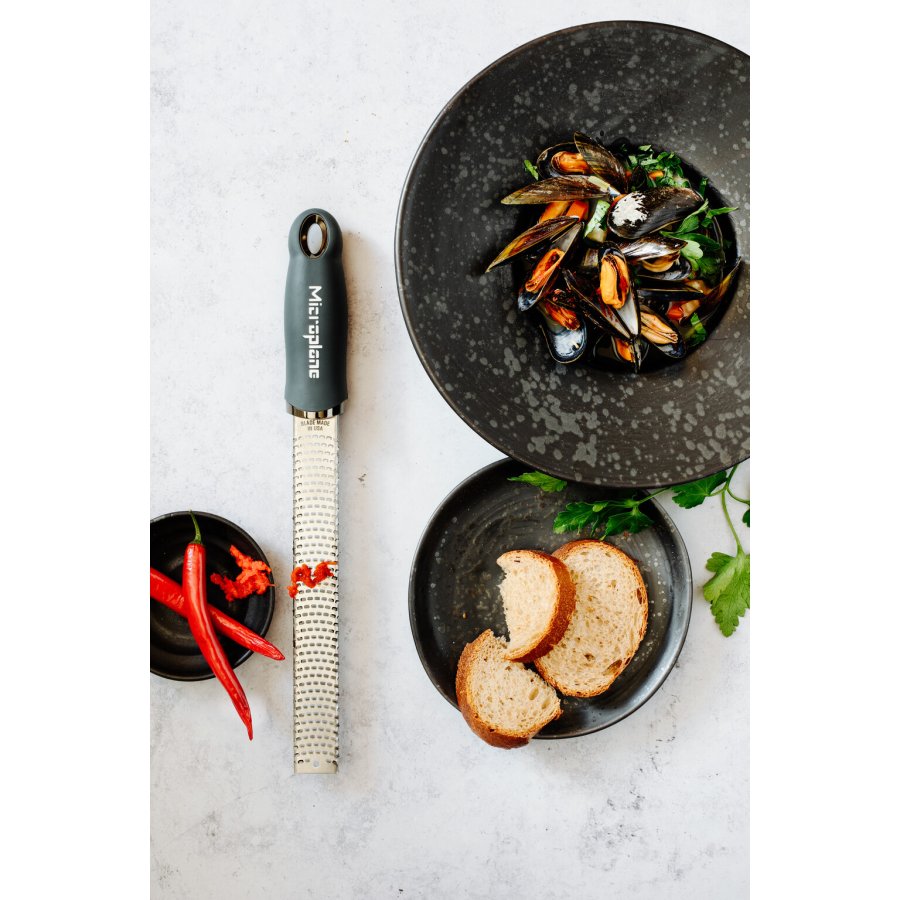 Microplane Premium Classic Zestenreibe 32 cm, Anthrazitgrau