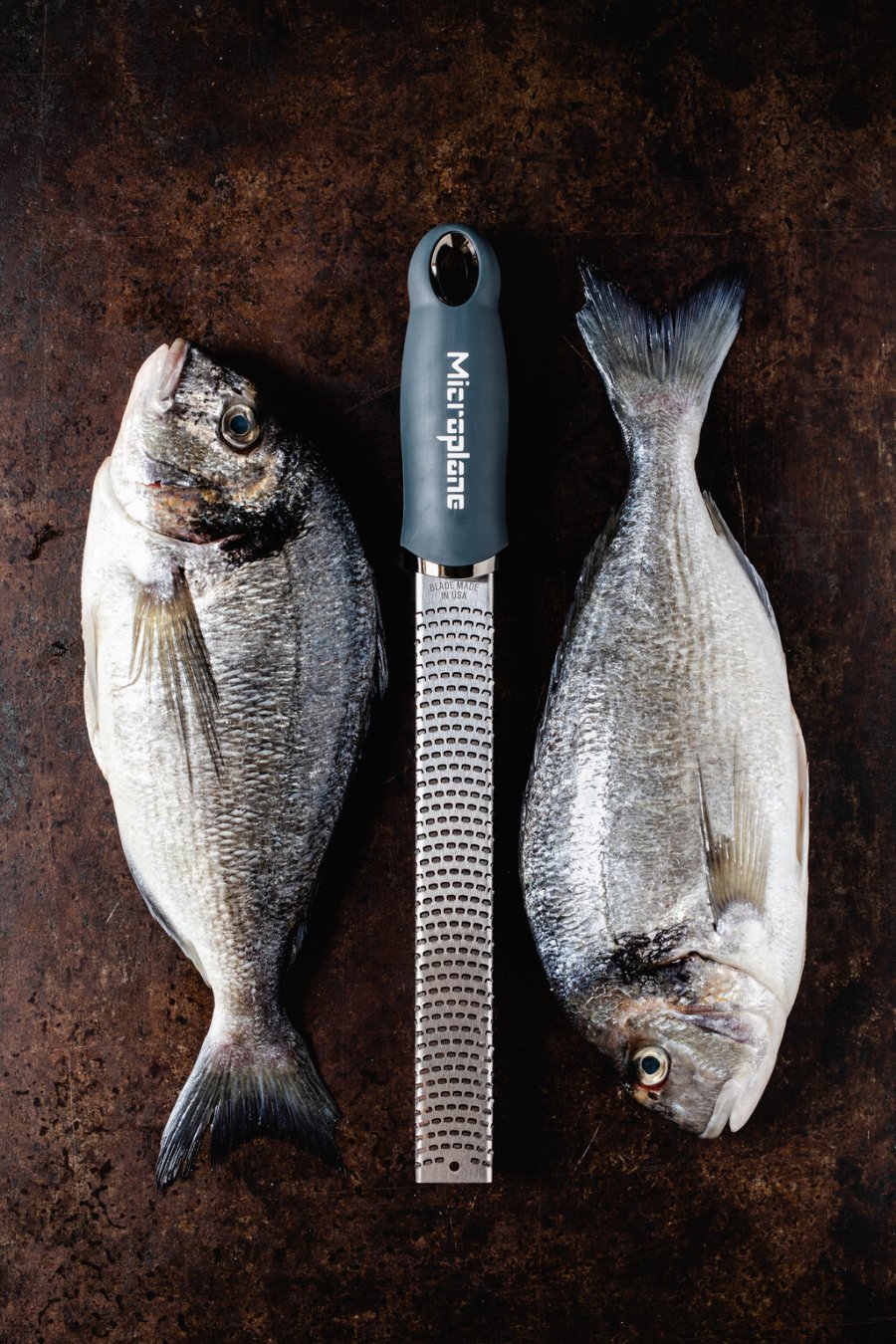 Microplane Premium Classic Zestenreibe 32 cm, Anthrazitgrau