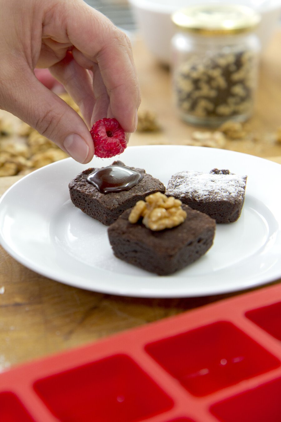 L&eacute;ku&eacute; Mini brownieform 34 cm, R�d