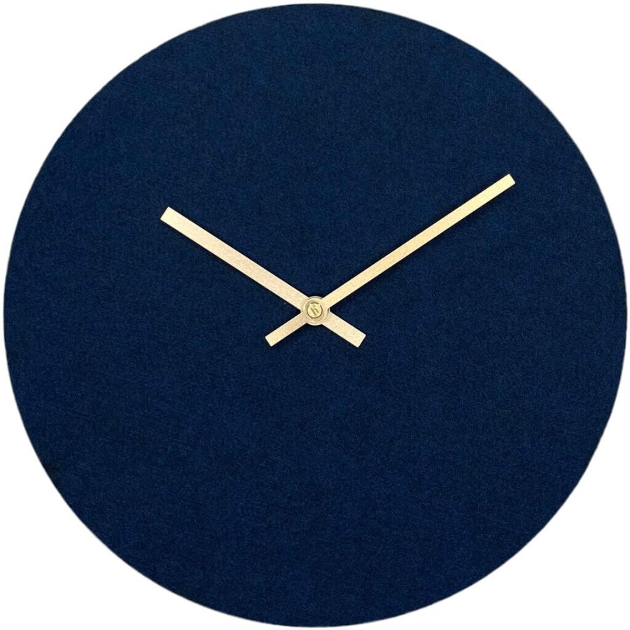 Hemverk Felt Wanduhr 28 cm, Dunkelblau/Kupfer