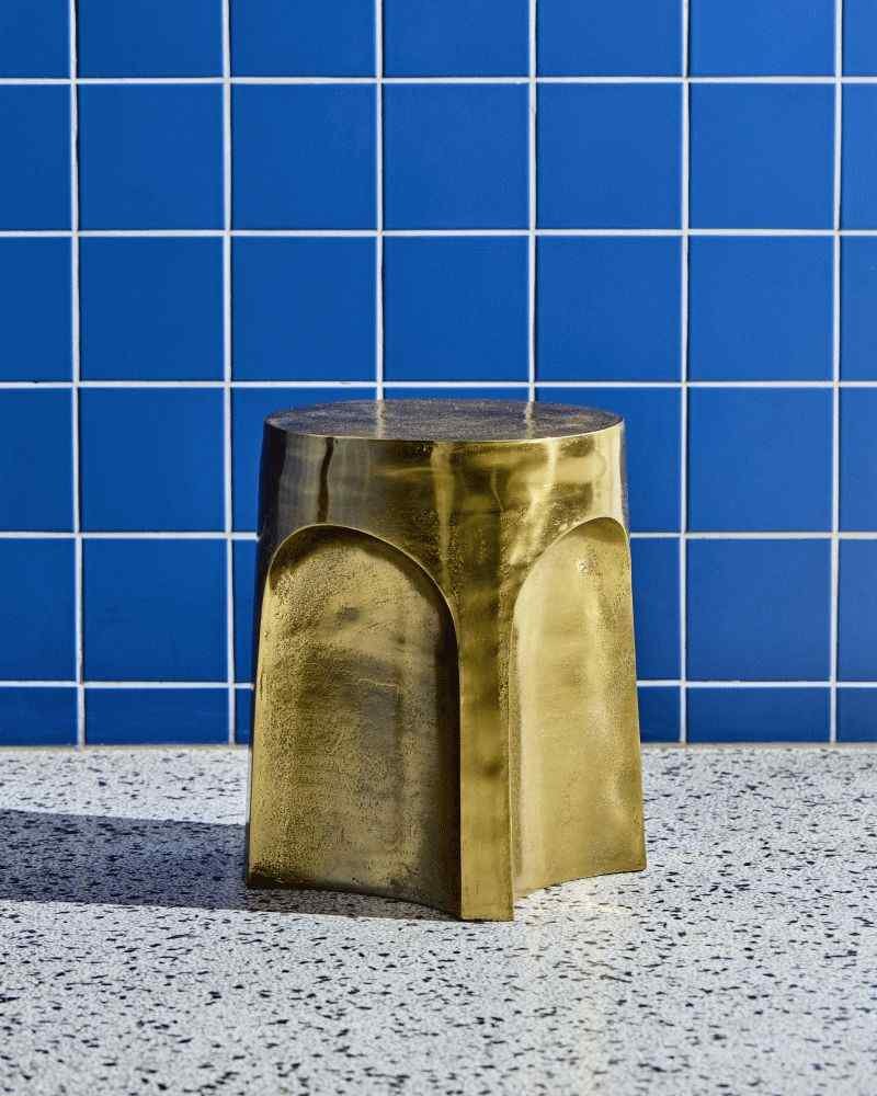 House Doctor Riga Beistelltisch H40,5 cm, Antikes Goldfinish