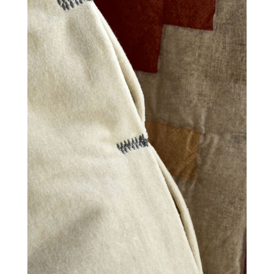 House Doctor Velvet Kissenbezug 50x50 cm, Sand