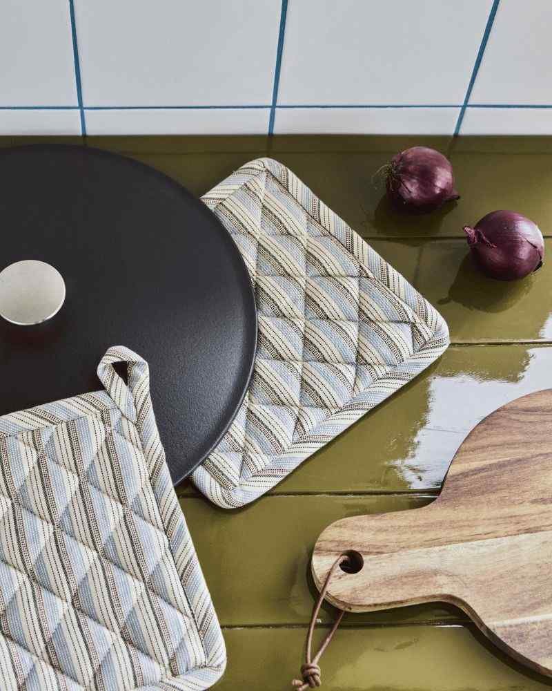 House Doctor Chef Topflappen 2er Set 22,5x22,5 cm, Blau/Sand