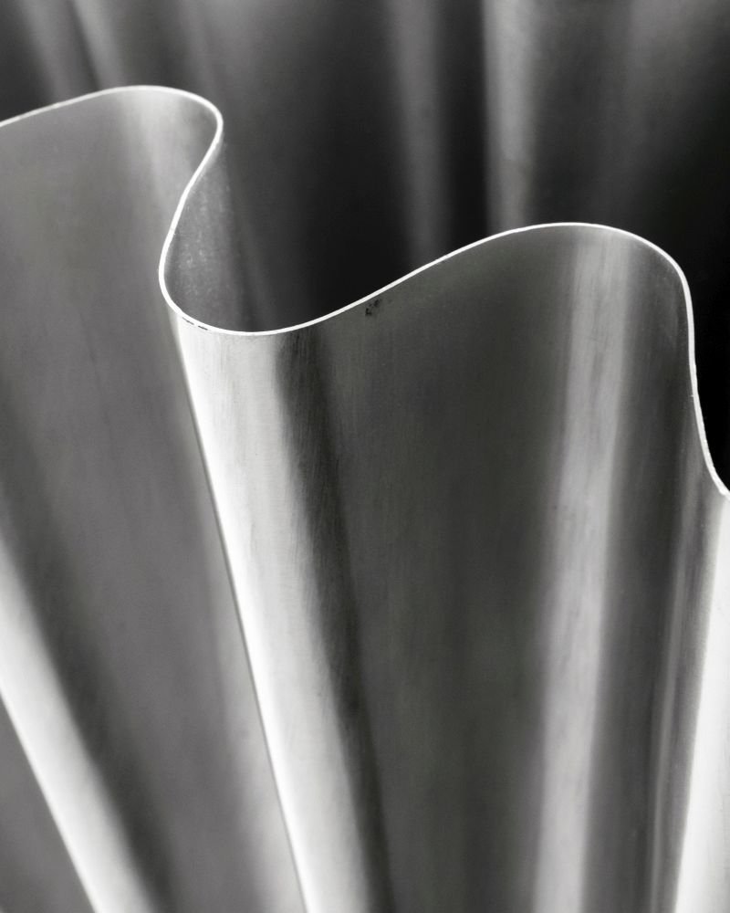 House Doctor Flood Vase H30 cm, Gebürstetes Silberfinish