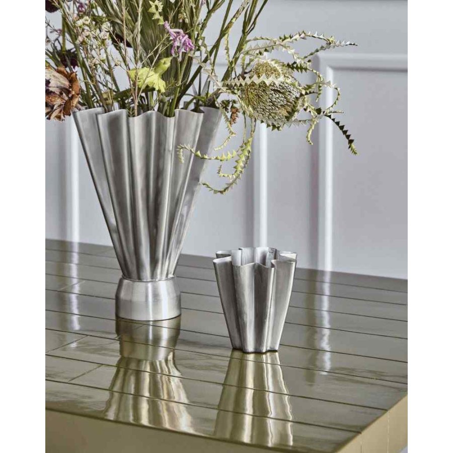 House Doctor Flood Vase H13 cm, Gebürstetes Silberfinish
