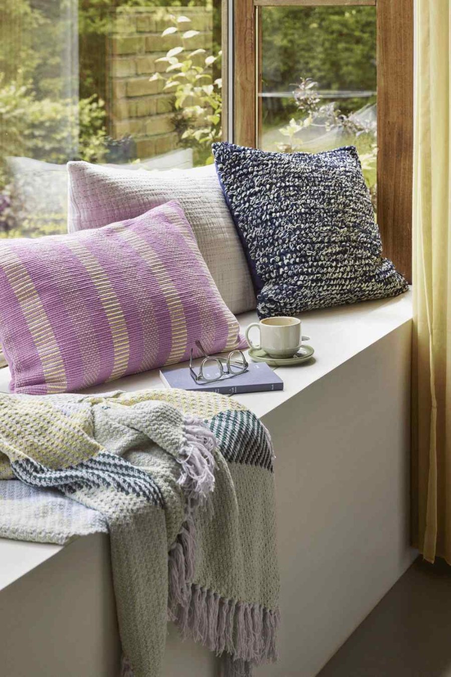 H&uuml;bsch Morph Kissen 40x60 cm, Rosa/Gelb