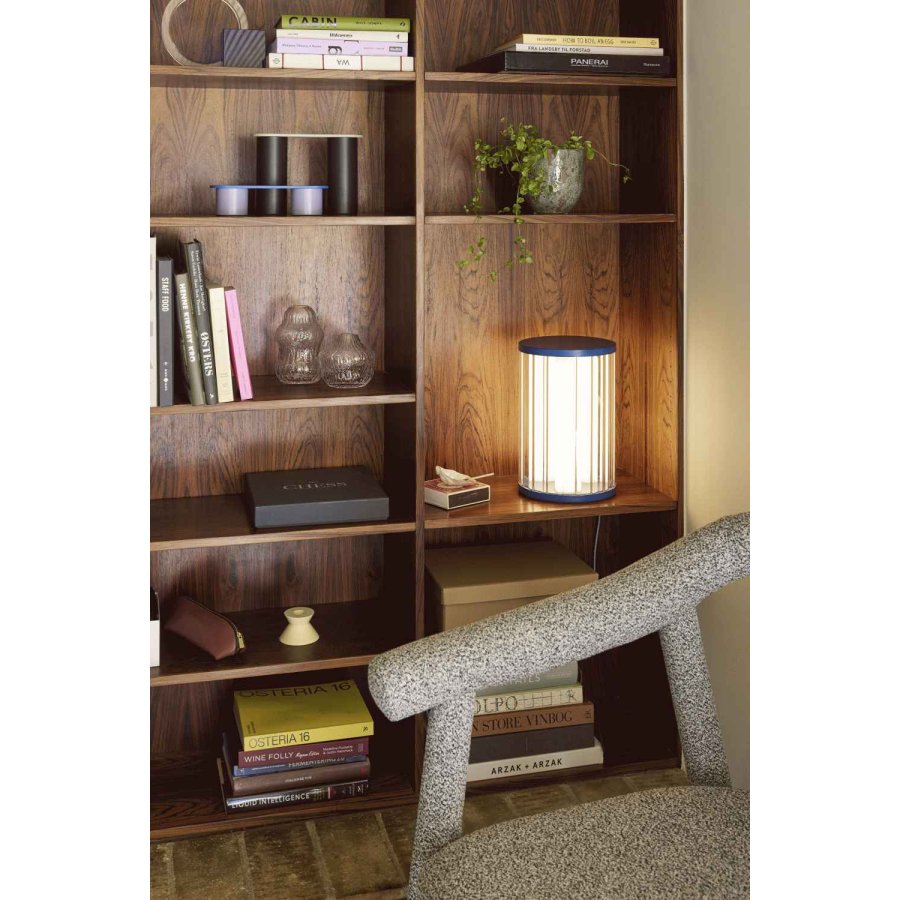 H&uuml;bsch Aru Tischleuchte H30 cm, Blau