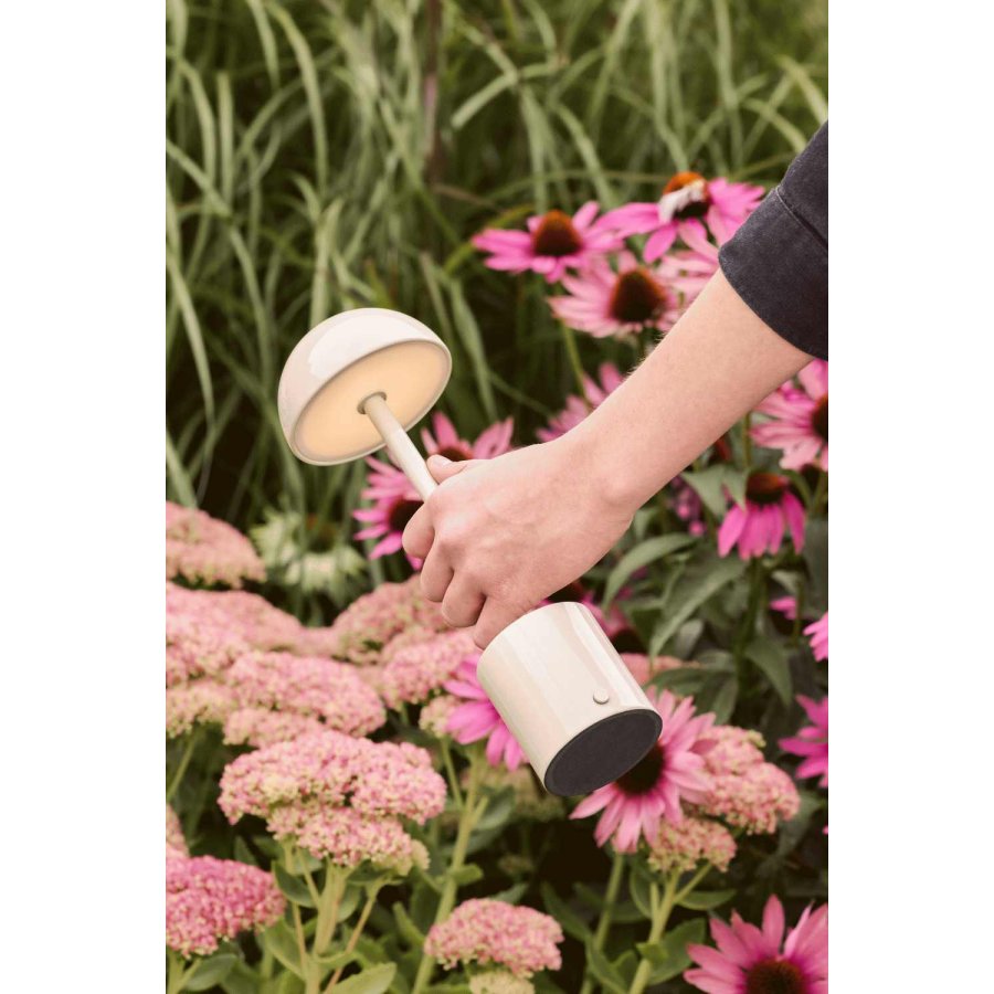 H&uuml;bsch Taten Tr�dl�s Bordlampe H30 cm, Sand