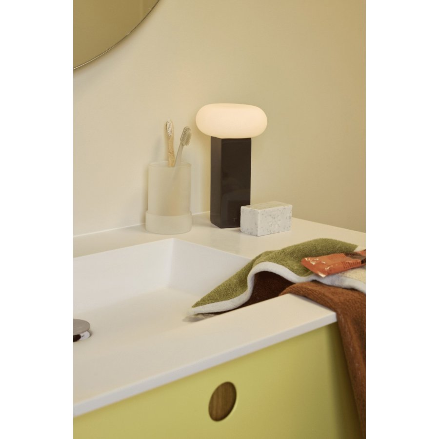 H&uuml;bsch Low Tr�dl�s Bordlampe H20 cm, Brun