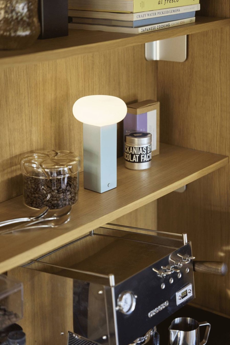 H&uuml;bsch Low Tr�dl�s Bordlampe H20 cm, Bl�