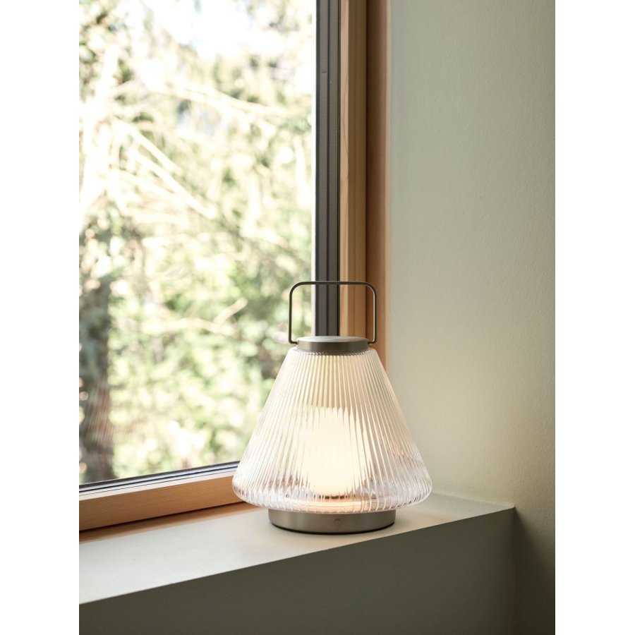 H&uuml;bsch Tou Akku-Tischlampe H28 cm, Nickel