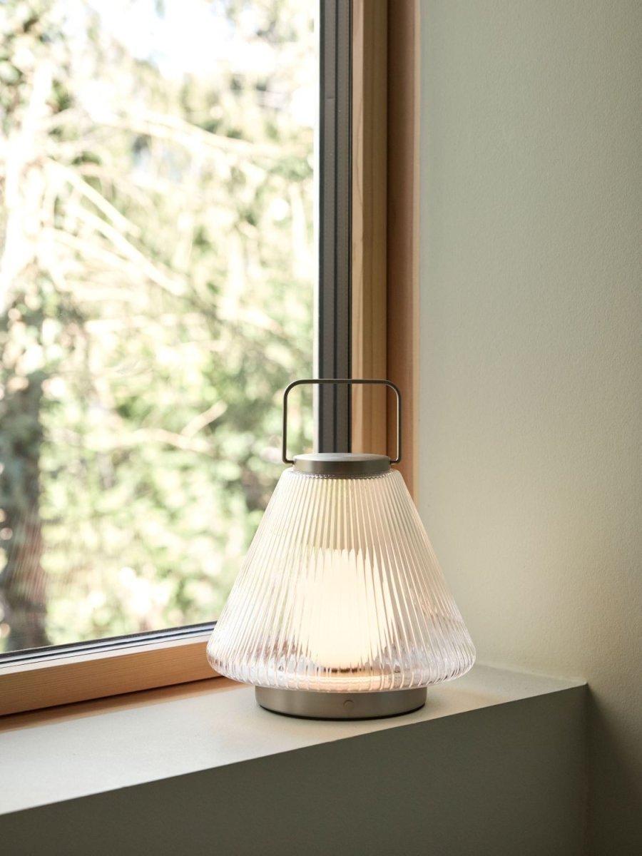 H&uuml;bsch Tou Akku-Tischlampe H28 cm, Nickel