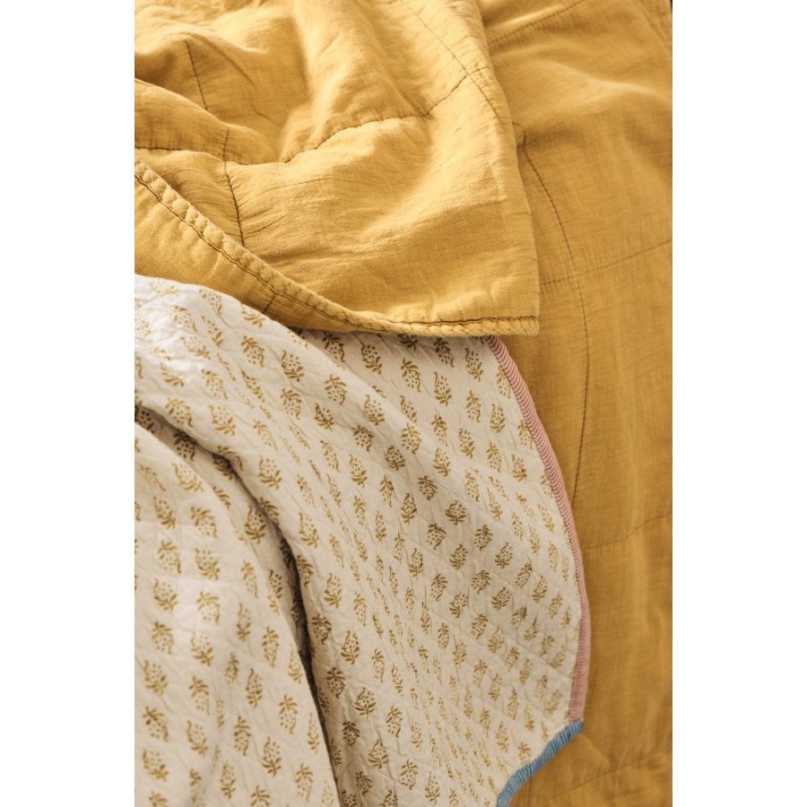 Ib Laursen Vintage Quilt Tagesdecke 240x240 cm, Gelb ernten