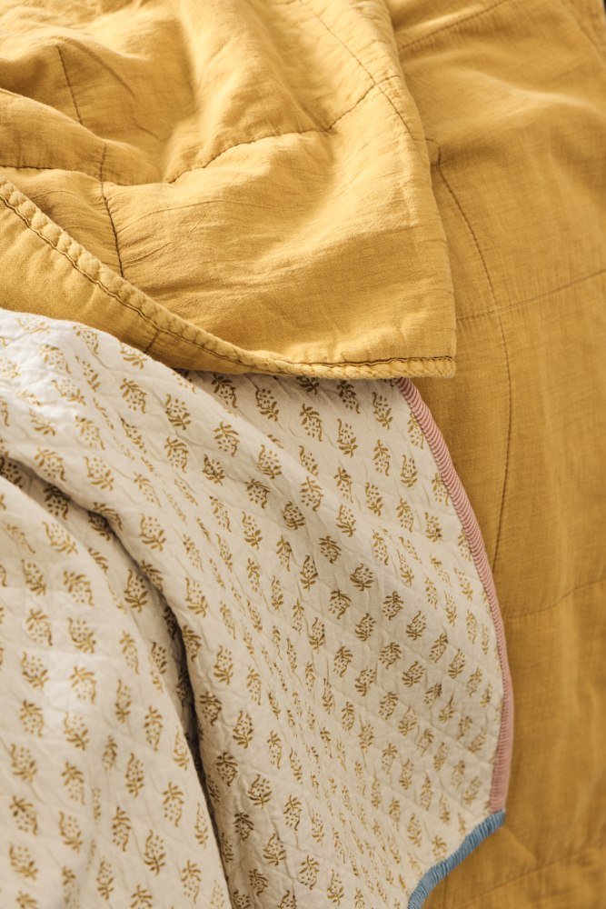 Ib Laursen Vintage Quilt Tagesdecke 240x240 cm, Gelb ernten