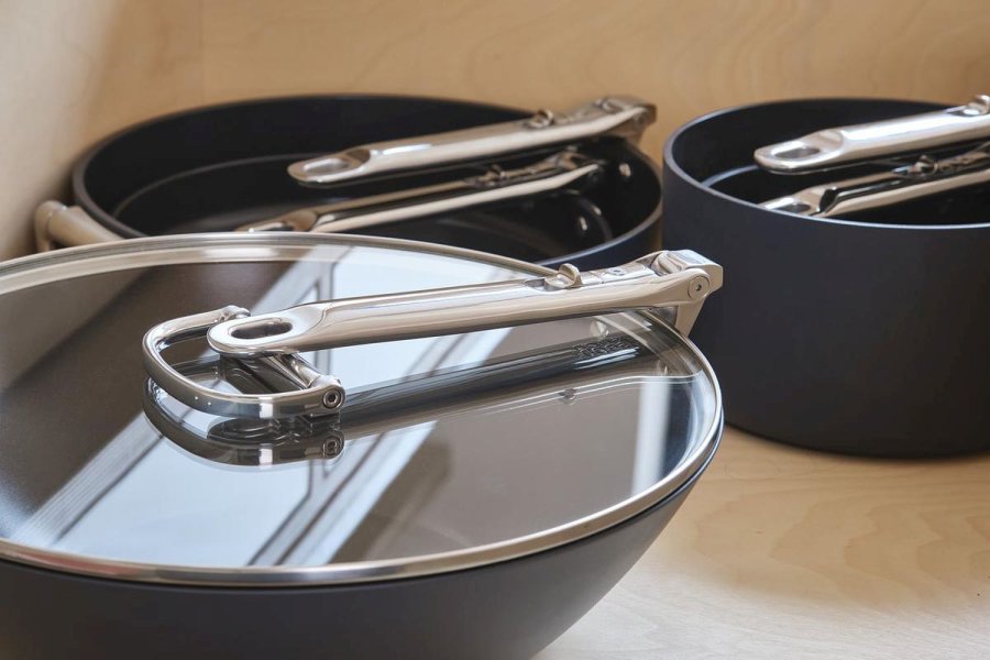 Joseph Joseph Space Non-stick Wokpande m. Foldbart H�ndtag, Midnight Blue