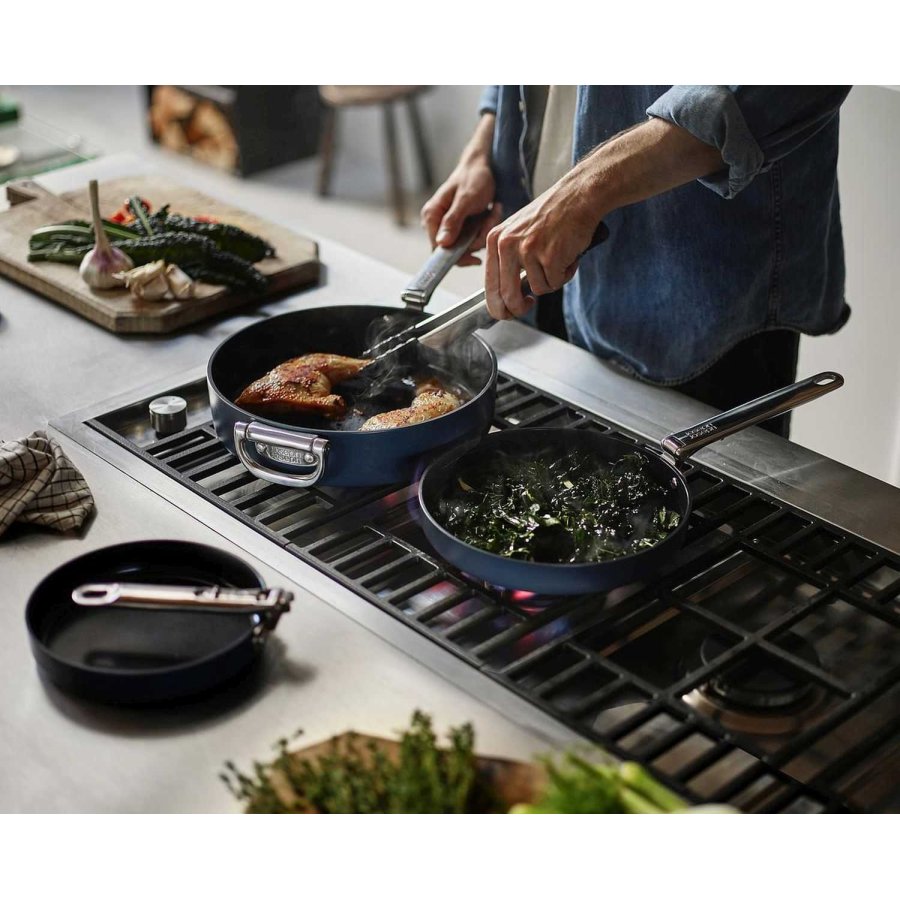Joseph Joseph Space Non-stick Stegepande m. Foldbart H�ndtag 24 cm, Midnight Blue