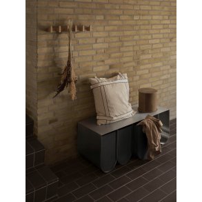 Kristina Dam Studio Column Knagerække 49 cm, Varm Olieret Eg