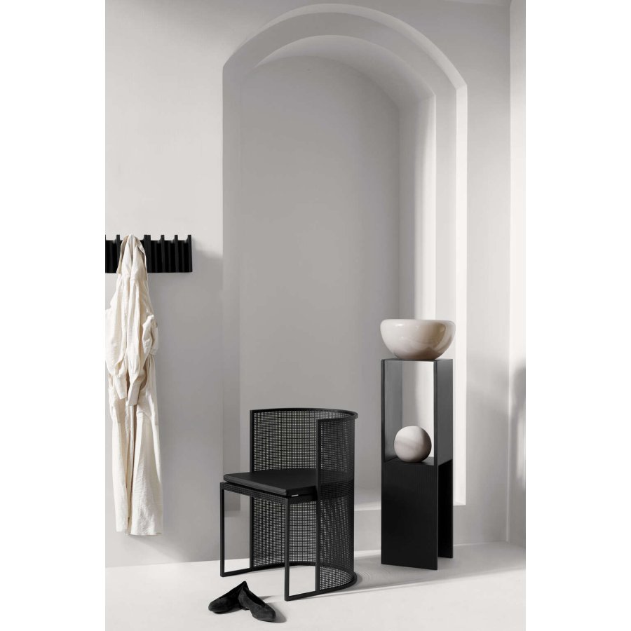 Kristina Dam Studio Pedestal H102 cm, Schwarz