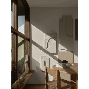 Kristina Dam Studio Serif Relief Vægkunst 23x51 cm, Off White
