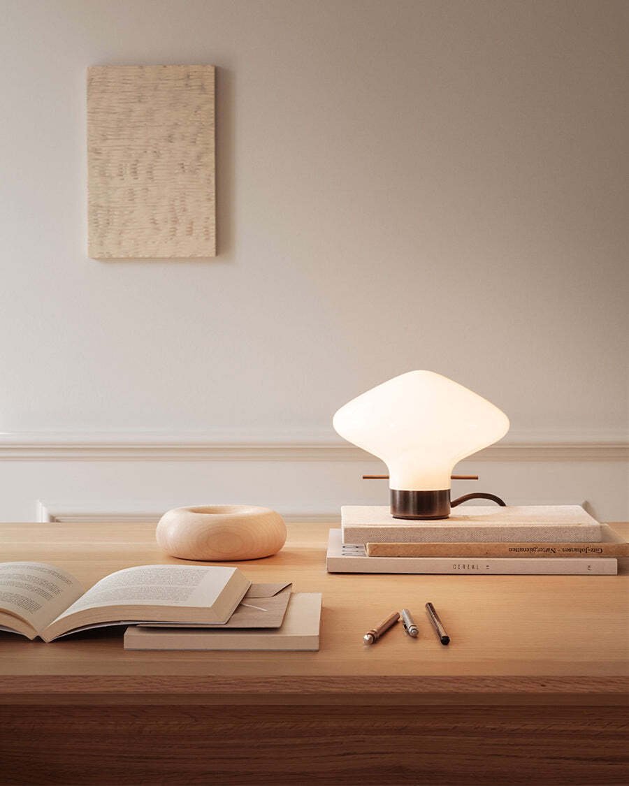 LYFA REPOSE 175 Bordlampe H14,5 cm, Sort
