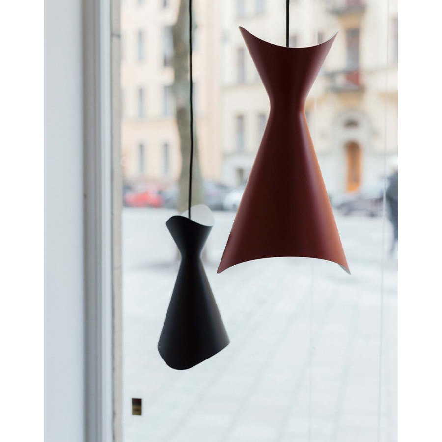 LYFA NINOTCHKA 125 Pendel H22,5 cm, Sort