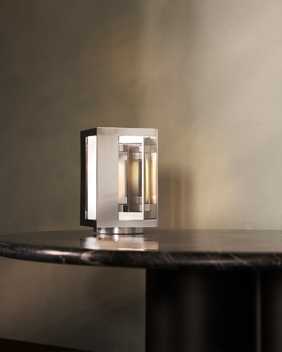 LYFA KASSABLANKA 142 Bordlampe H16,4 cm, Aluminium