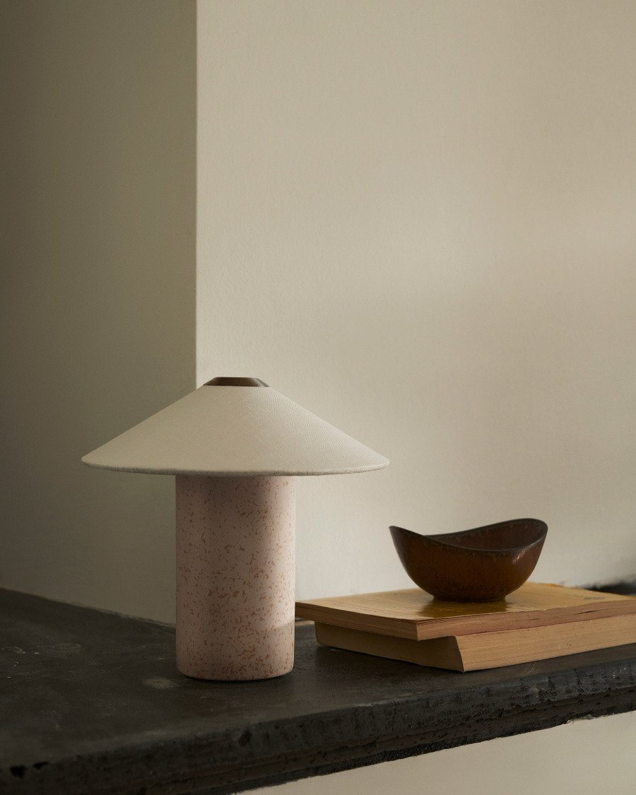 LYFA FUTÉ 180 Bordlampe H18 cm, Creme