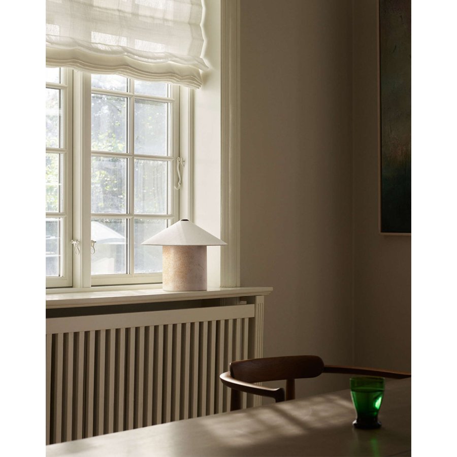 LYFA FUTÉ 350 Bordlampe H35 cm, Creme