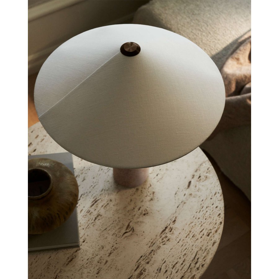 LYFA FUTÉ 400 Bordlampe H40 cm, Creme