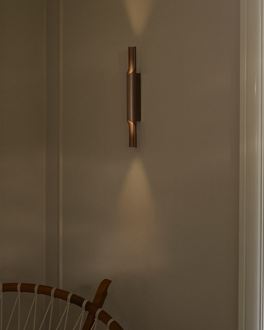 LYFA PAN 38 Vglampe 32 cm, Bronze