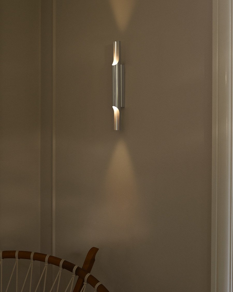 LYFA PAN 38 Vglampe 32 cm, Aluminium
